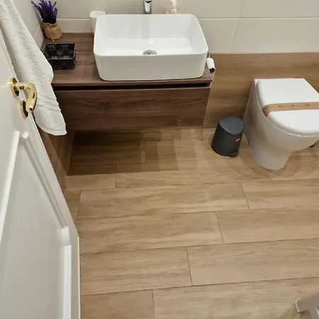 Bed and Breakfast Tre Sorelle Surbo